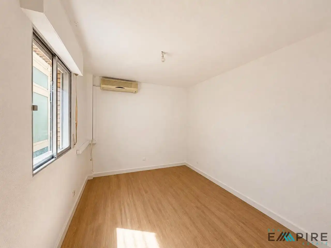 Bedroom of Flat for sale in Parla  with Air Conditioner and Terrace