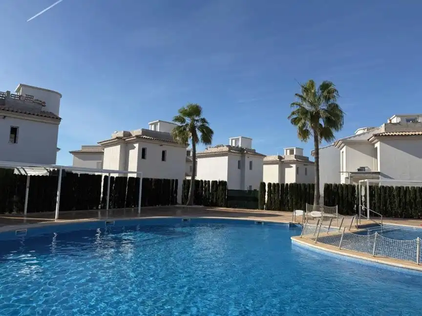 Piscina de Casa adosada en venta en Campos con Aire acondicionado, Calefacción y Jardín privado