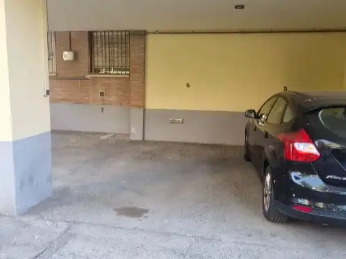 Parking of Garage for rent in  Madrid Capital