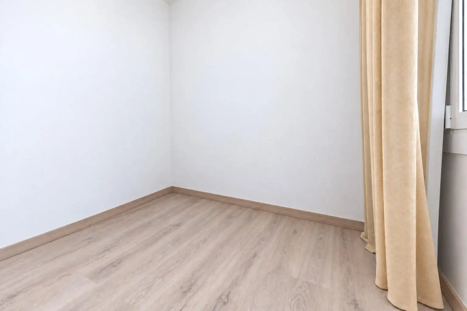 Bedroom of Flat for rent in Centre - Sant Oleguer