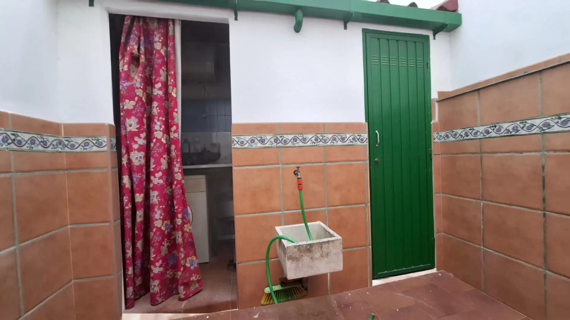 Bany de Pis en venda en Córdoba amb Traster i Moblat