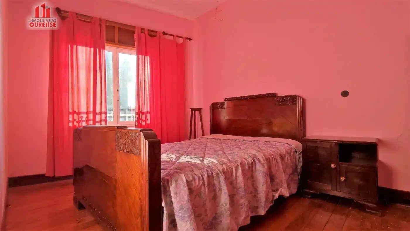 Dormitori de Casa o xalet en venda en Vilar de Barrio