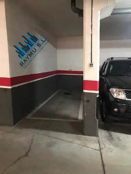 Parkplatz von Garage zum Verkauf in Leganés