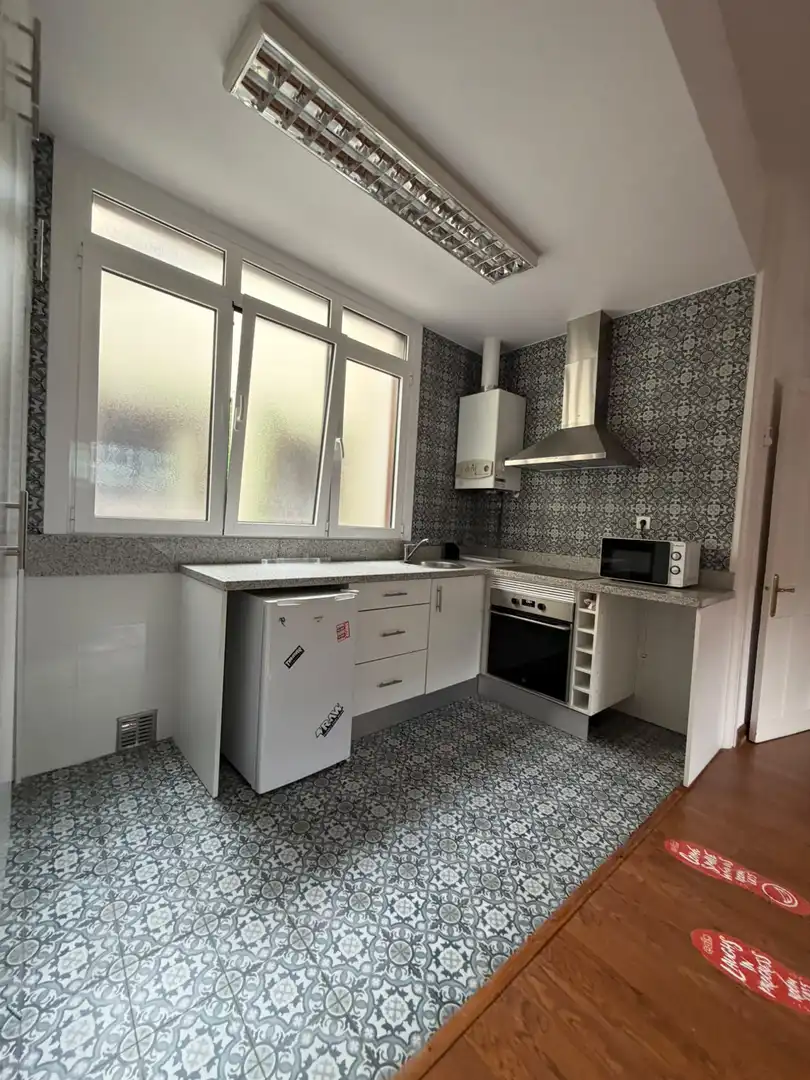 Piso con ascensor en alquiler en Gijón - MENENDEZ VALDES, imagen 2