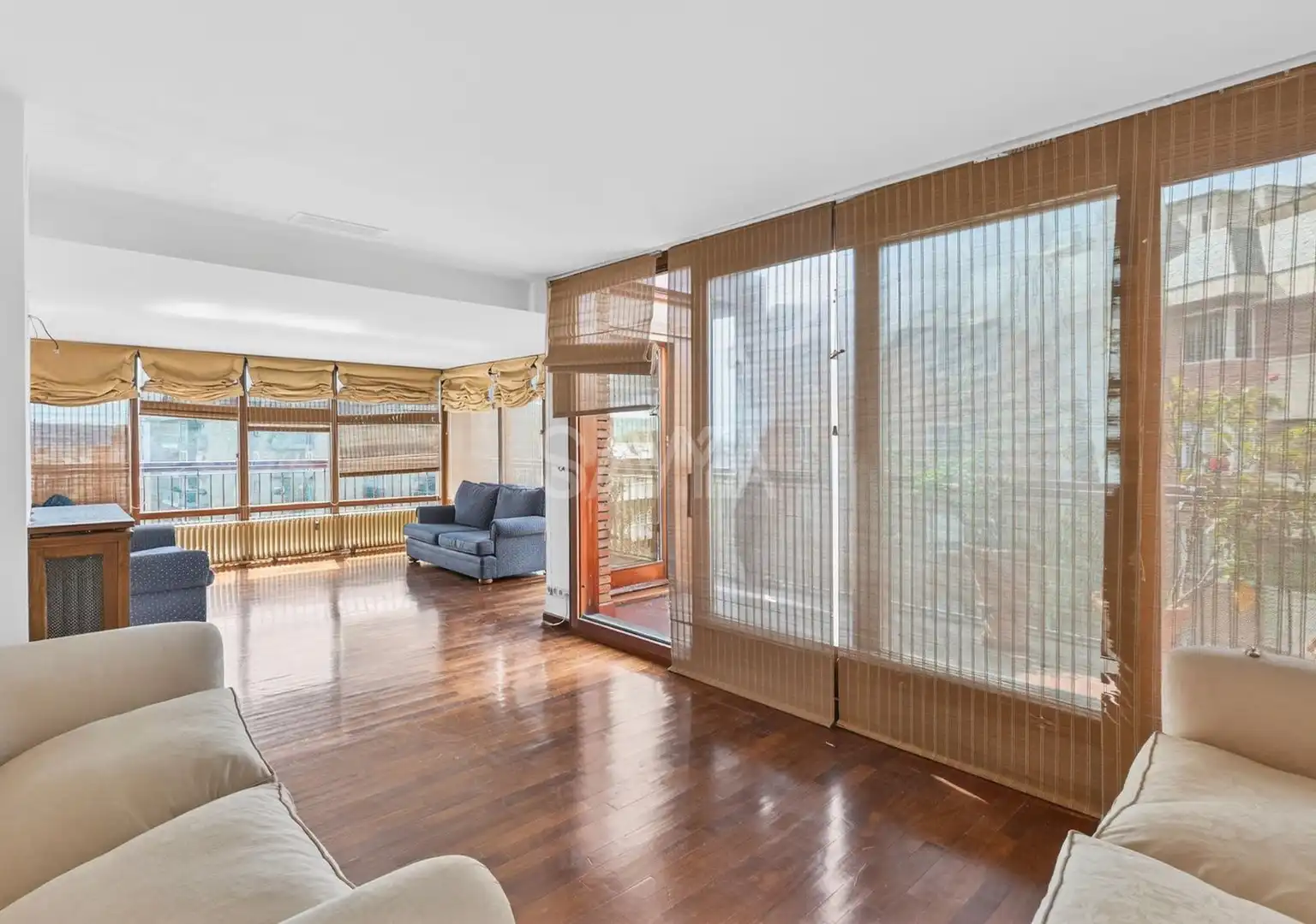 Living room of Attic for sale in Barcelona  with Terrace, Storage room and Swimming Pool