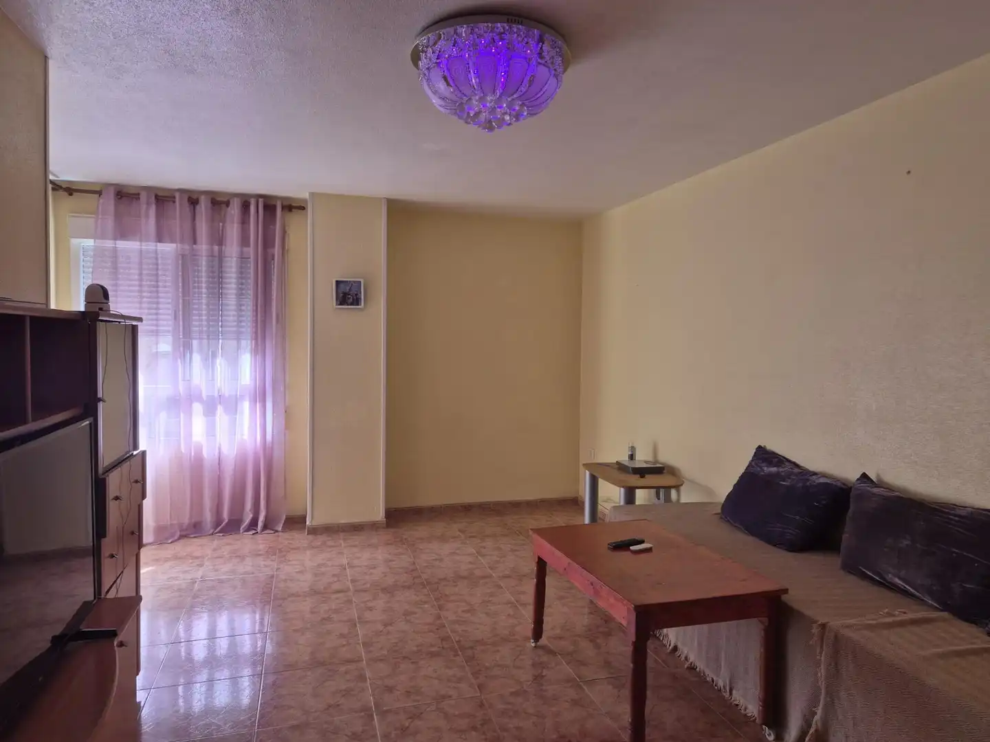 Sala d'estar de Pis de lloguer en El Ejido amb Terrassa, Moblat i Balcó