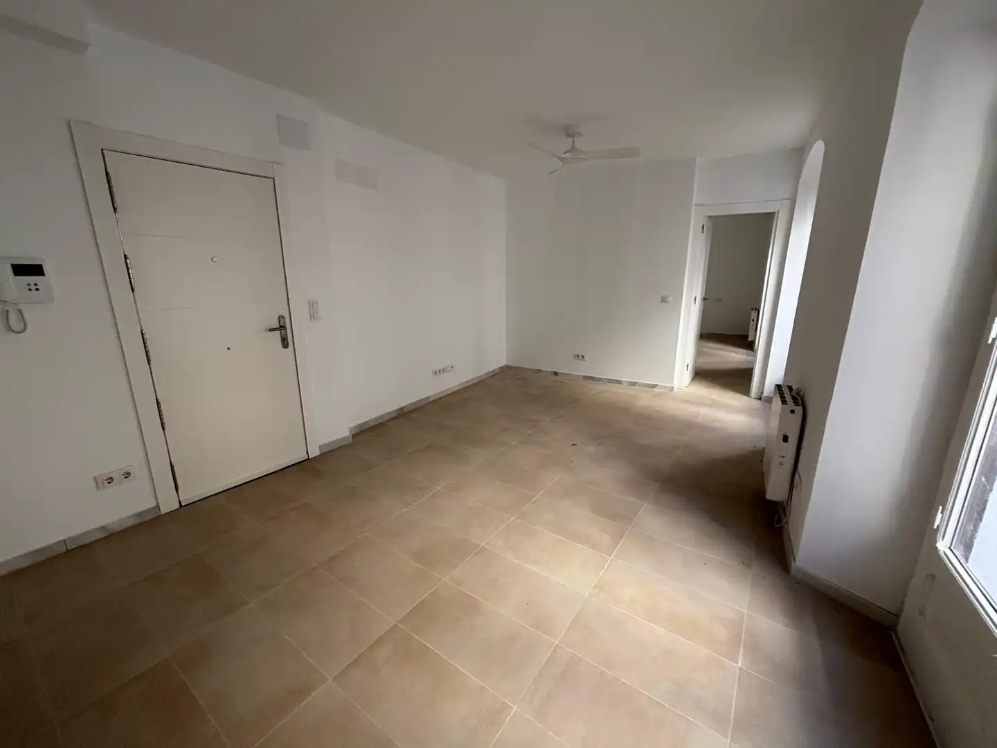 Apartamento con terraza en alquiler en Calle de Alfonso I 39, imagen 3