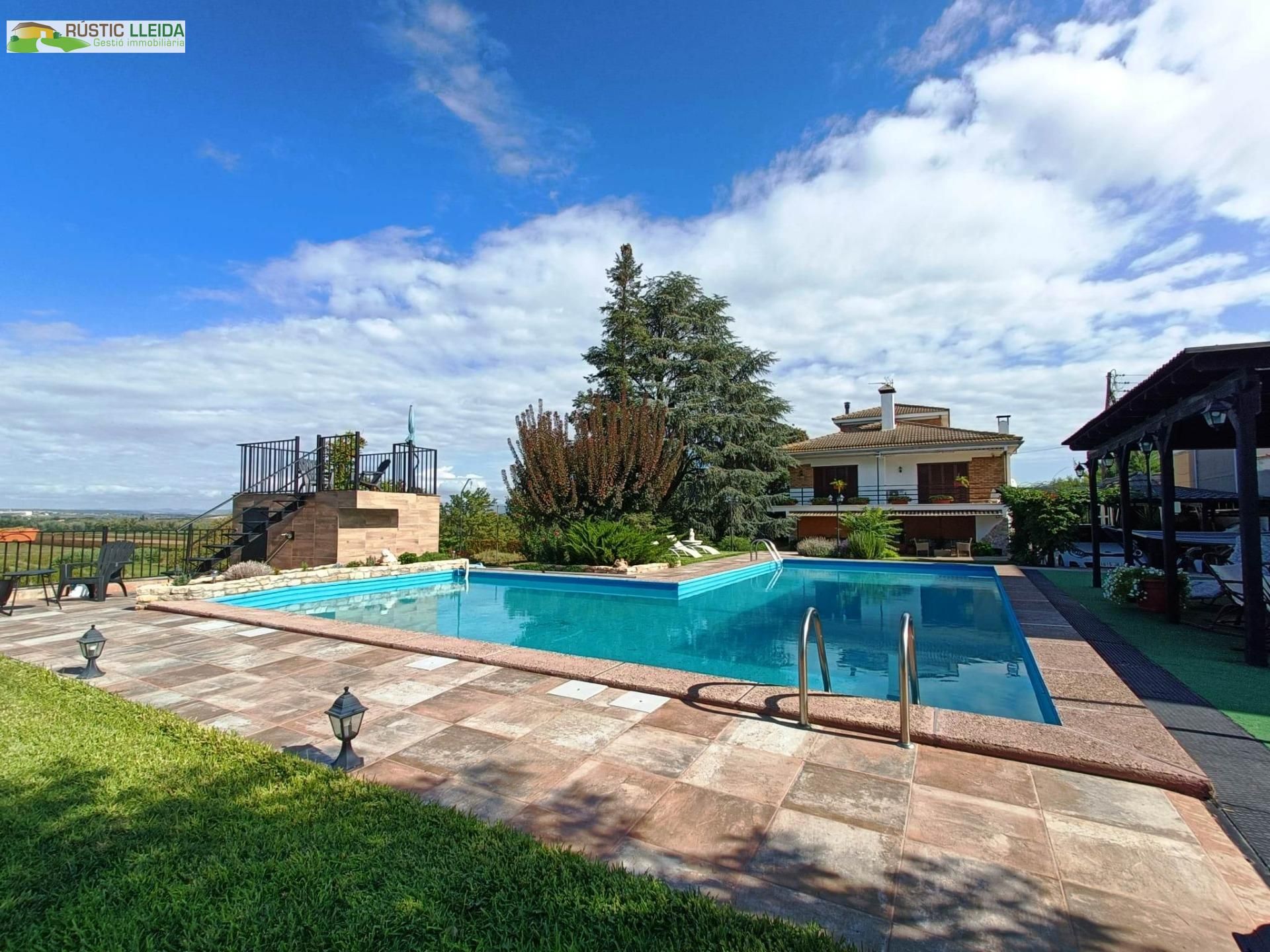 Piscina de Casa o xalet en venda en  Lleida Capital amb Calefacció, Jardí privat i Terrassa