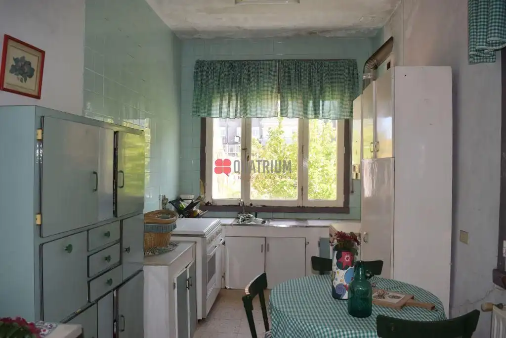 Küche von Einfamilien-Reihenhaus zum Verkauf in A Estrada  mit Privatgarten, Terrasse und Balkon