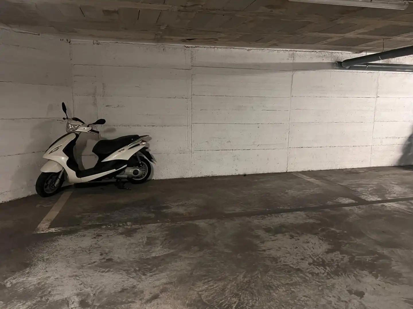 Einzelparkplatz zum Verkauf in Nord