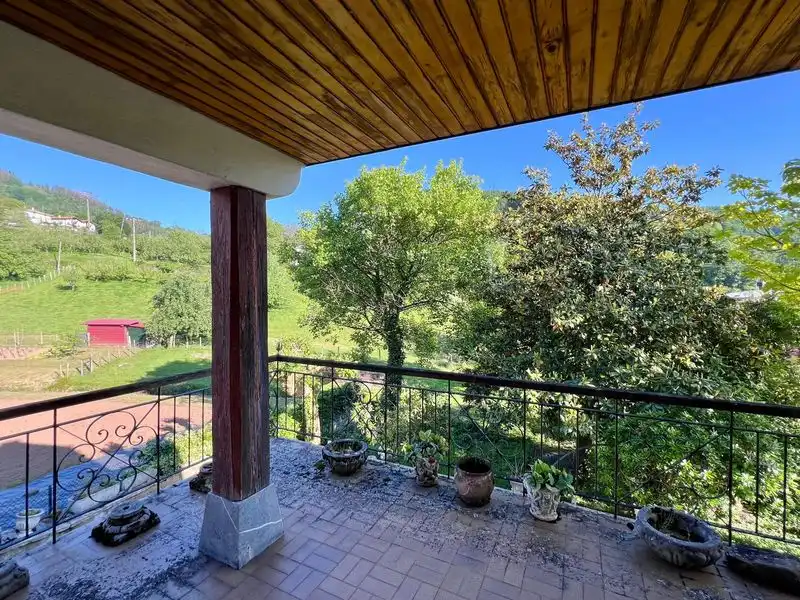 Terraza de Casa o chalet en venta en Berastegi con Calefacción, Jardín privado y Amueblado