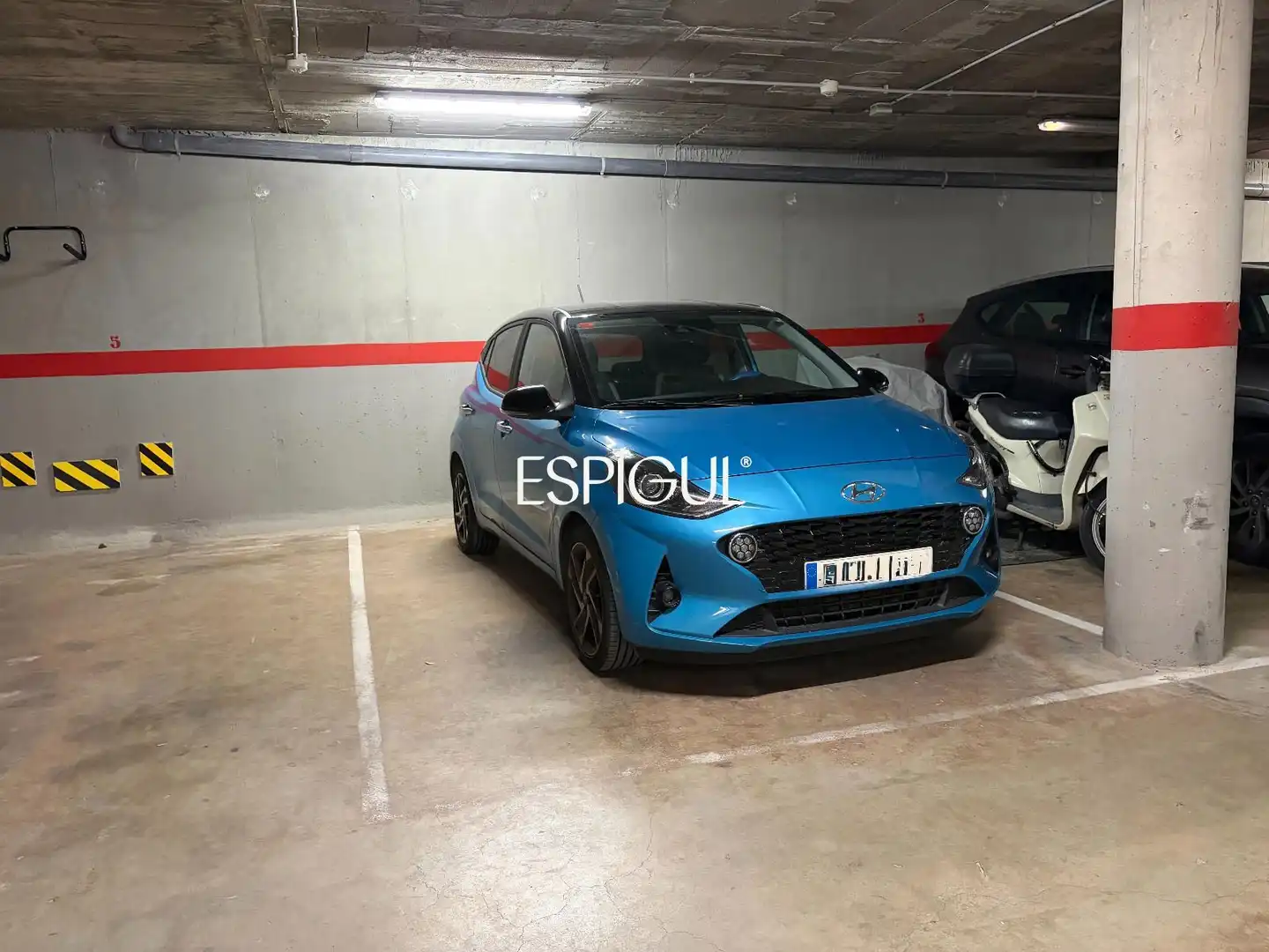 Aparcament de Pis en venda en Girona amb Aire condicionat, Calefacció i Terrassa