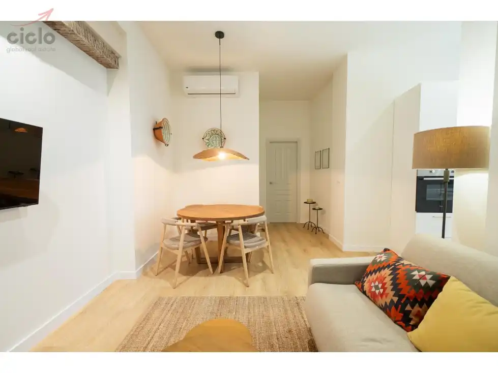 Sala de estar de Piso de alquiler en Sevilla con Terraza, Piscina y Amueblado