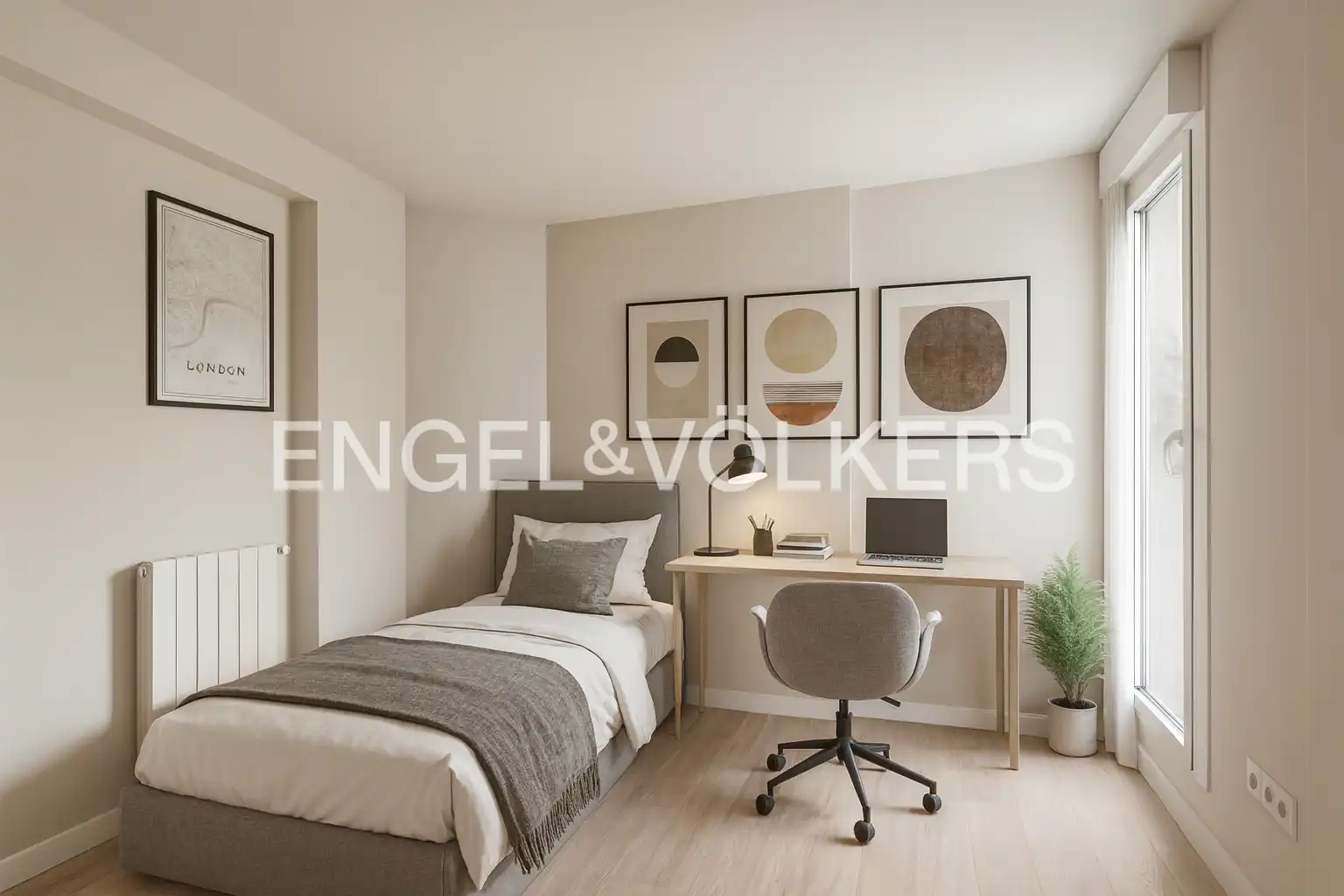 Bedroom of Duplexes for sale in Irun   with Heating, Parquet flooring and Balcony