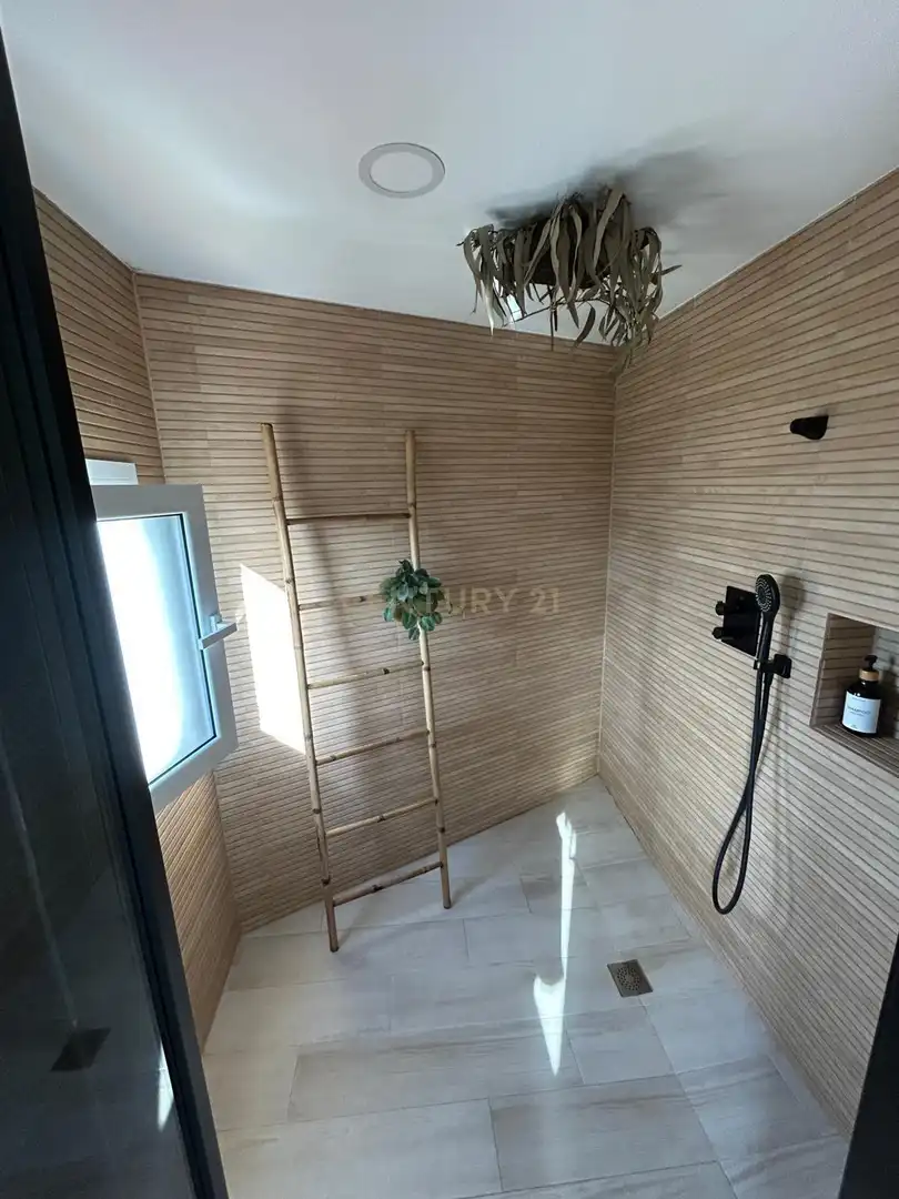 Balcony of Apartments for sale in Vilanova i la Geltrú  with Air Conditioner, Oven and Washing machine