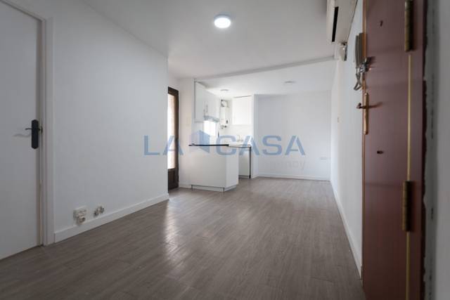 Piso en Venta en Carrer Finestrelles en La Florida