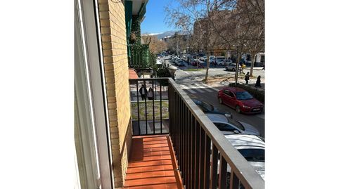 Foto 2 de Pis en venda a Avenida Don Bosco, Barrio de Zaidín, Granada Capital