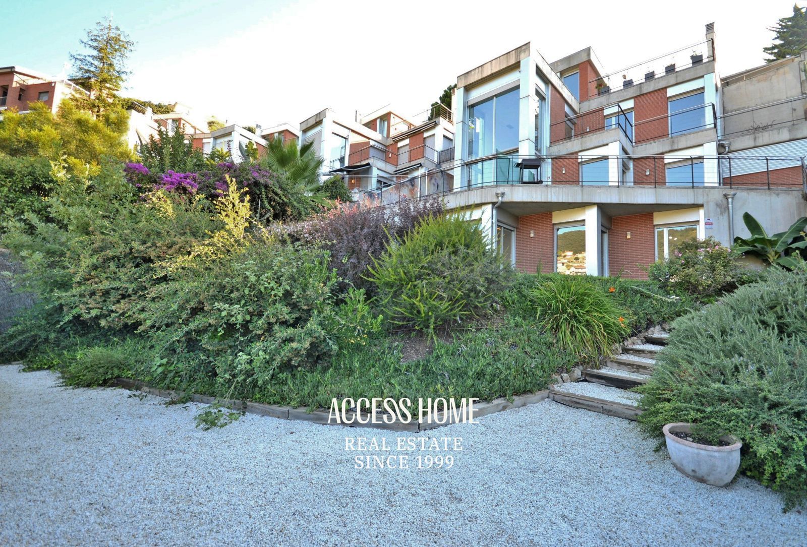 Vista exterior de Casa o chalet en venta en Alella con Aire acondicionado, Calefacción y Terraza