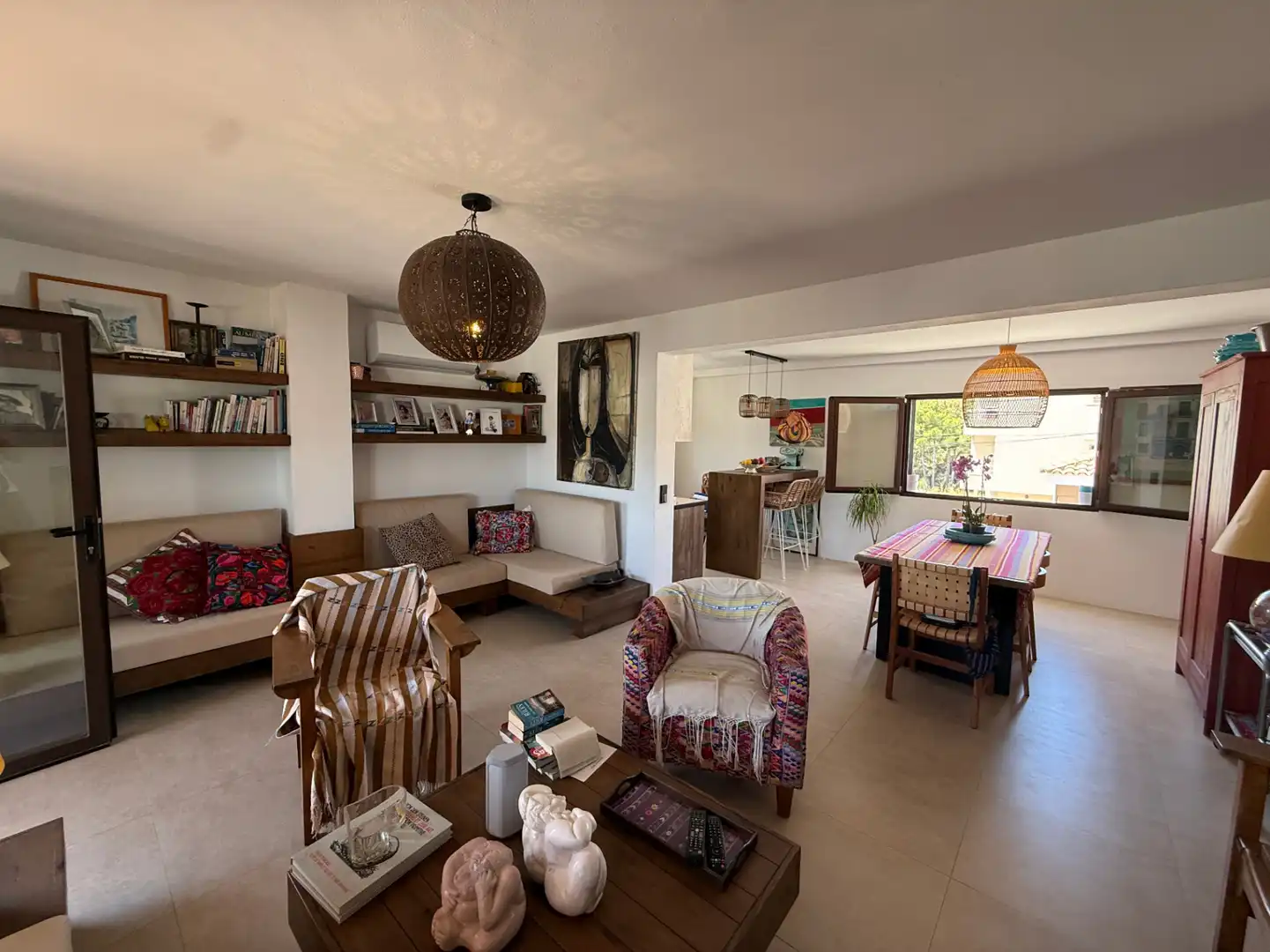 Sala d'estar de Apartament en venda en Sant Joan de Labritja amb Aire condicionat i Terrassa