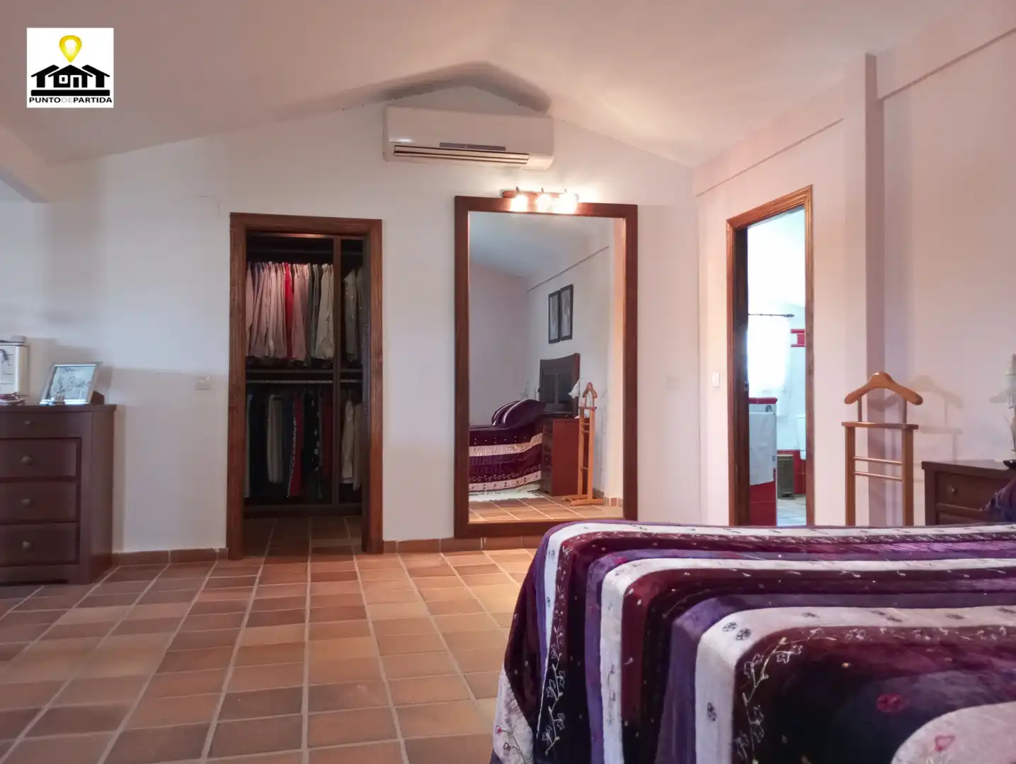 Habitación de Casa o chalet en venta en Carmona con Aire acondicionado, Jardín privado y Terraza