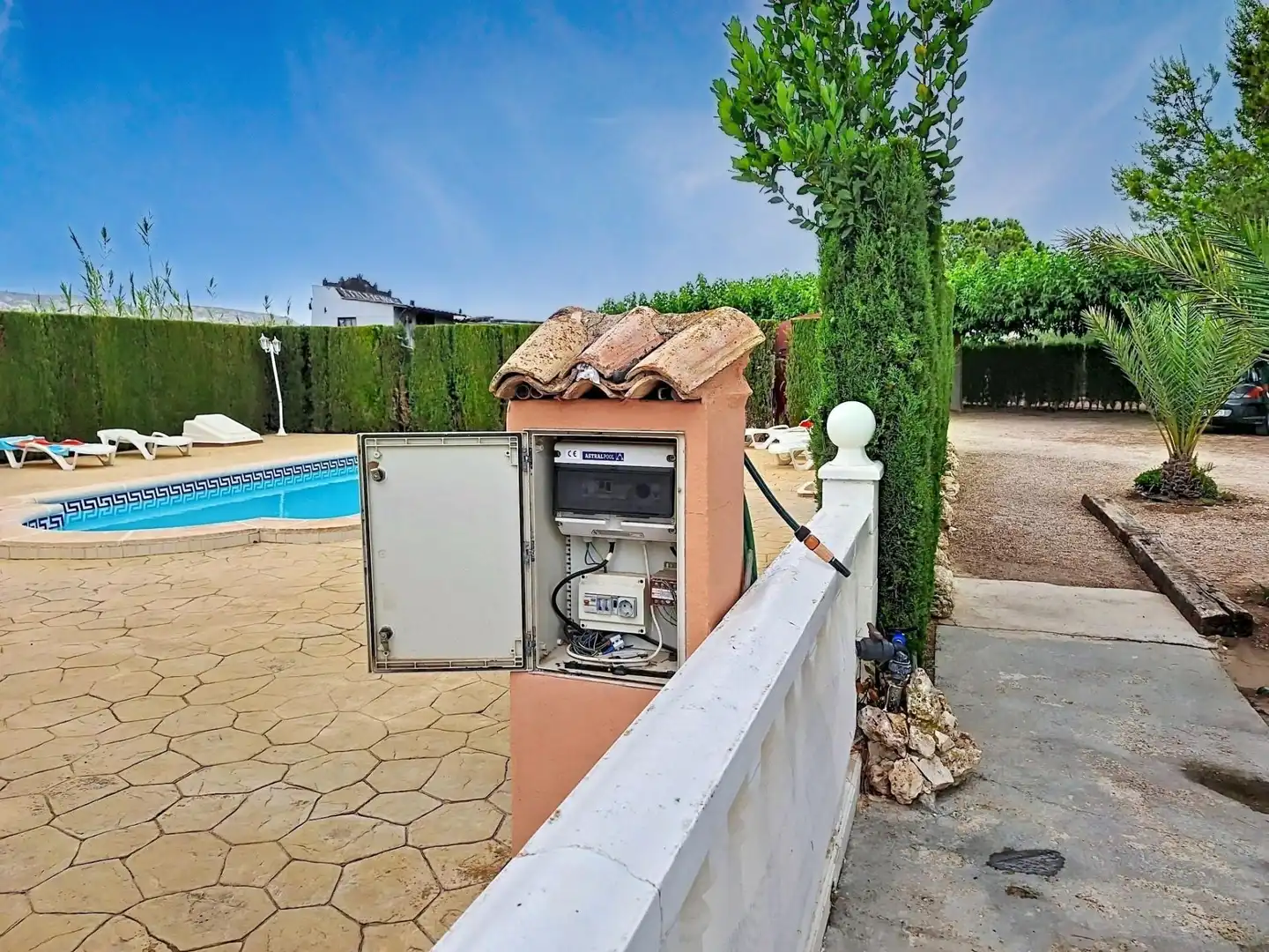 Garden of Houses for sale in Villena  with Air Conditioner, Heating and Terrace