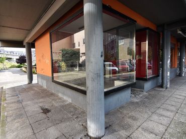 Local comercial en venda a Praza Escultor Mon Vasco 9