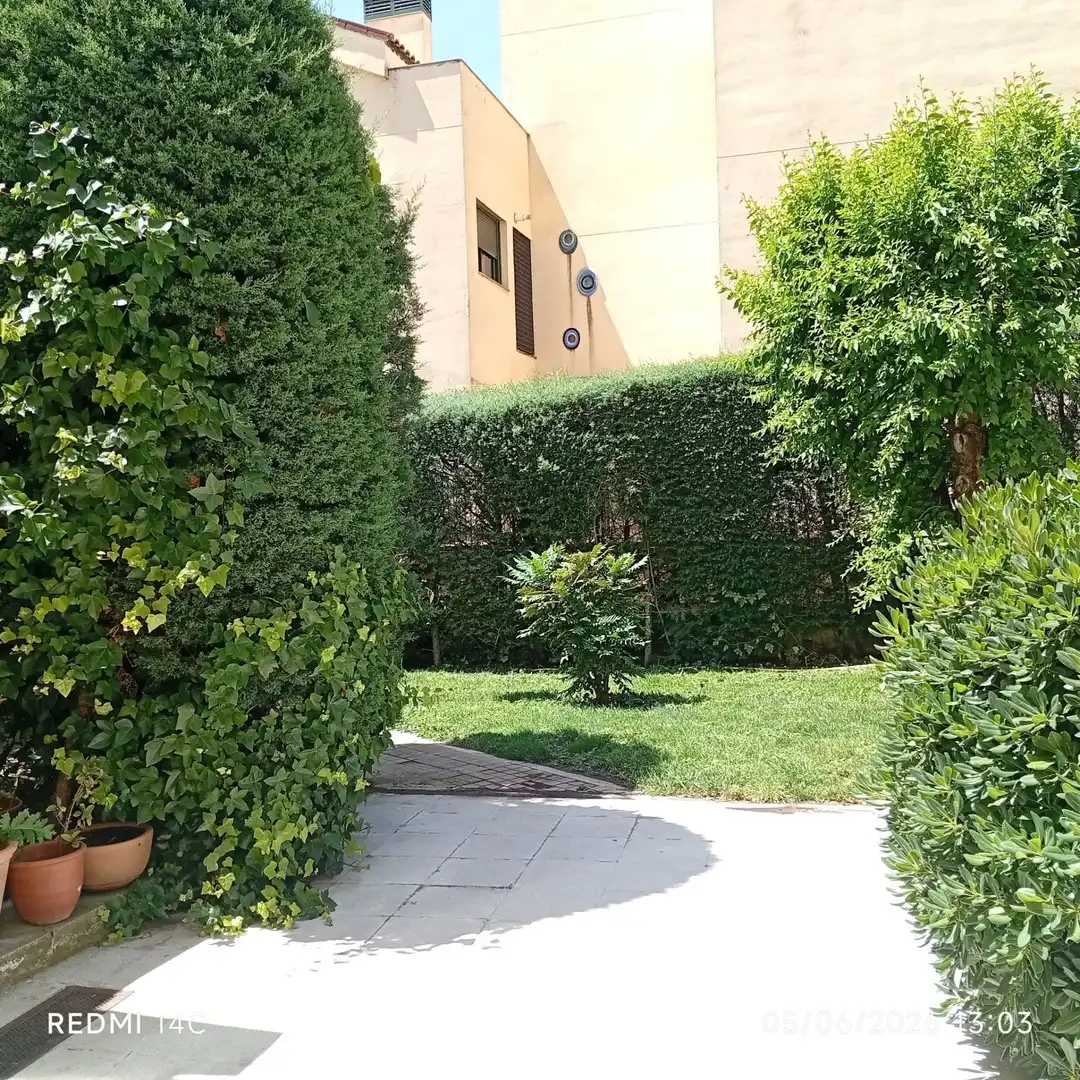 Jardí de Pis en venda en San Lorenzo de El Escorial amb Calefacció, Traster i Piscina comunitària