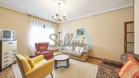 Foto 2 von Wohnung zur Miete in Sacramento, Auditorio - Seminario - Parque de Invierno, Oviedo