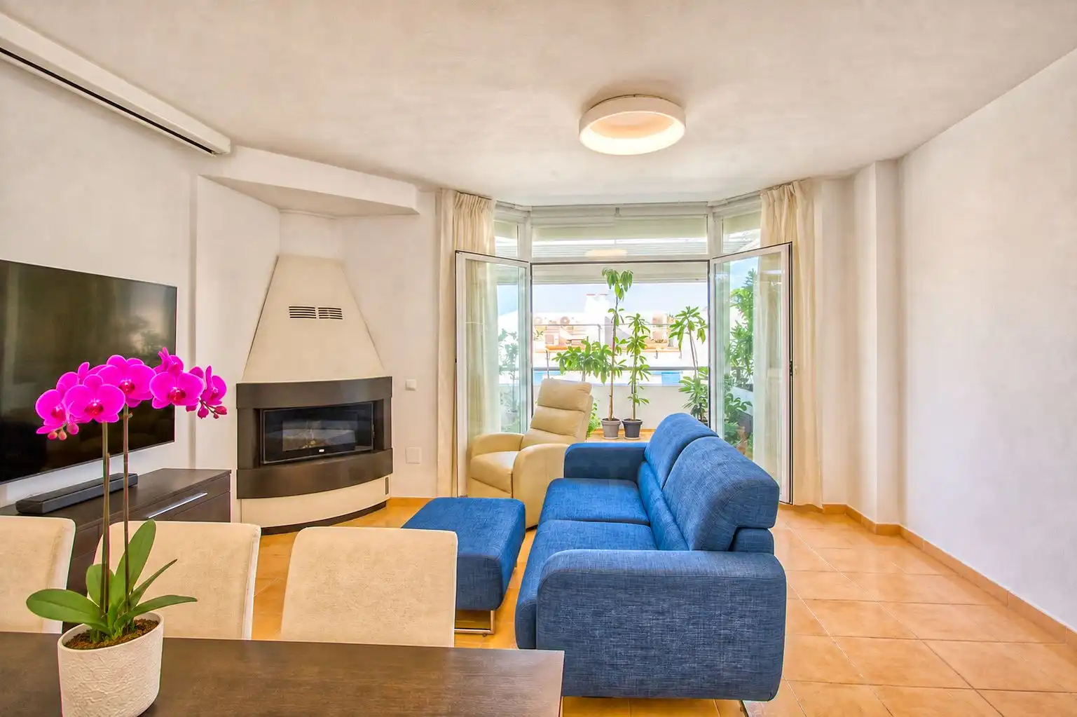 Casa aparellada amb piscina en venda a Torremuelle, imagen 2