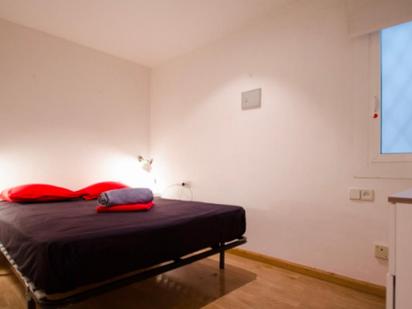 Bedroom of Apartment to rent in  Barcelona Capital  with Furnished, Oven and Washing machine