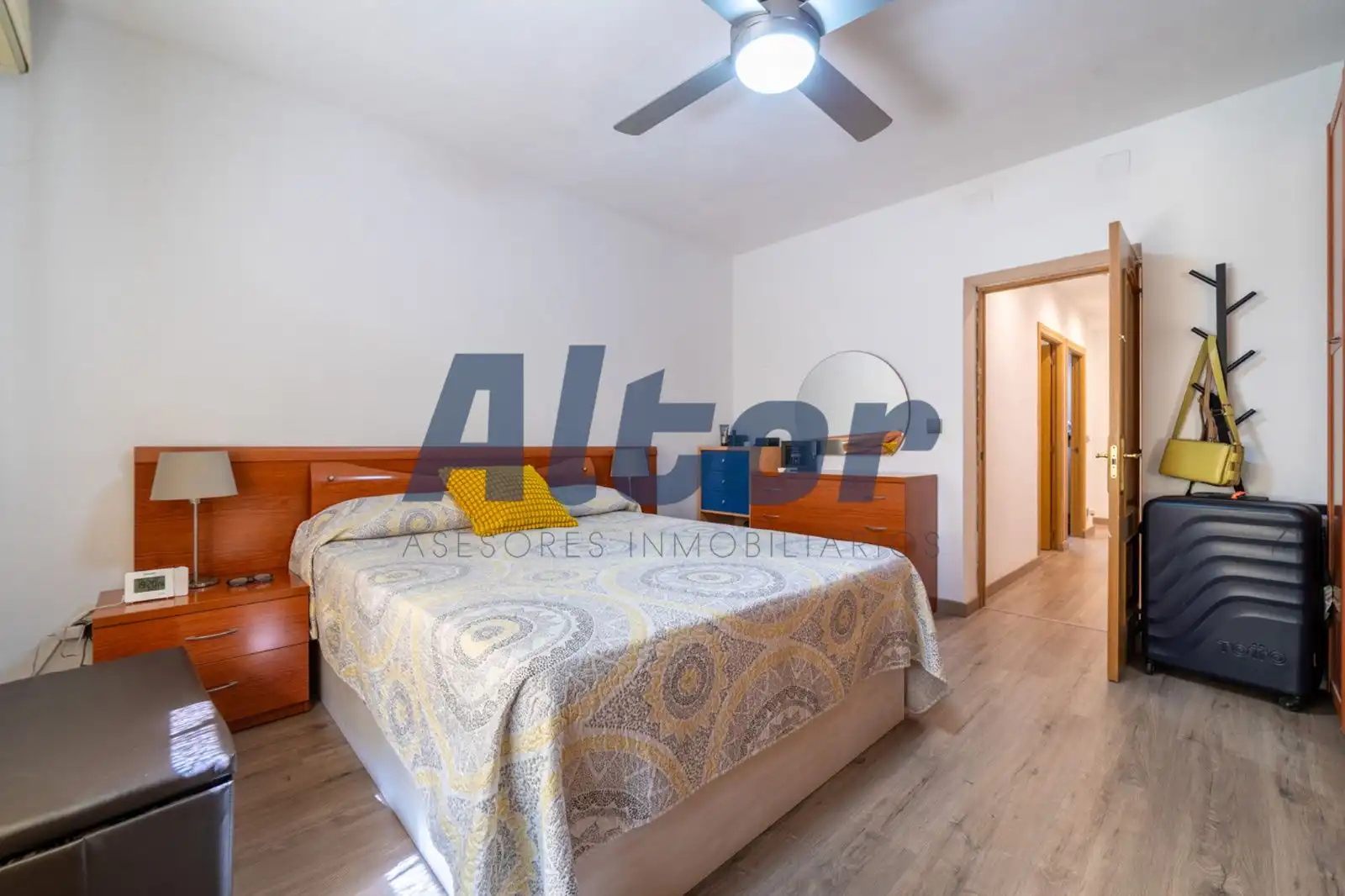 Schlafzimmer von Dachboden zum Verkauf in Madrid mit Klimaanlage, Heizung und Terrasse