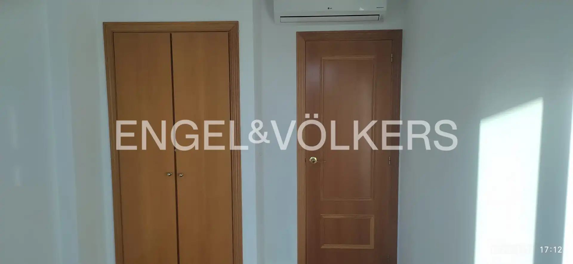 Wohnung zur Miete in Valencia mit Klimaanlage, Heizung und Privatgarten