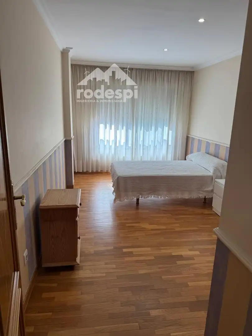 Habitación de Piso de alquiler en Ponteareas, Pontevedra