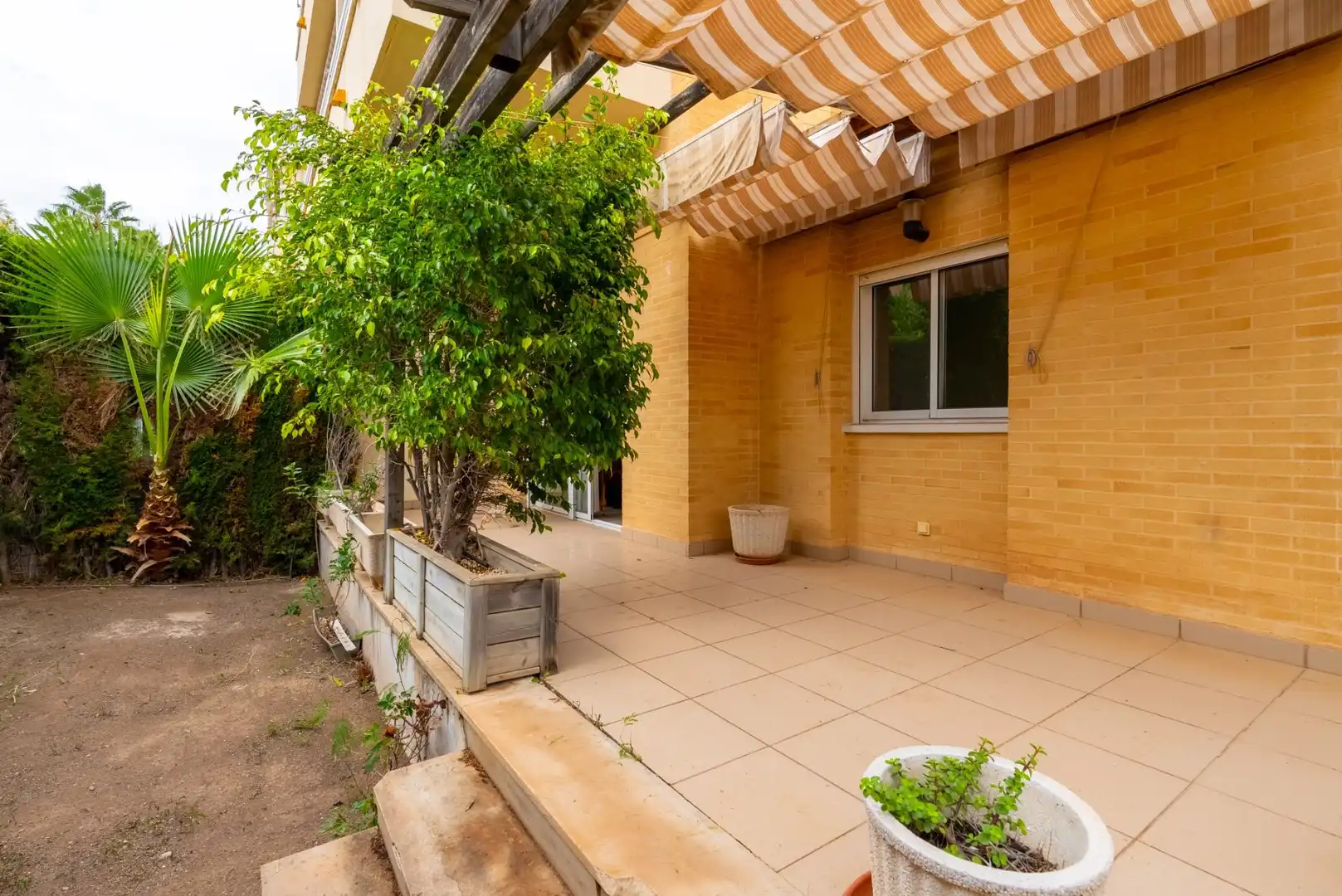 Terraza de Planta baja en venta en El Campello con Aire acondicionado, Calefacción y Jardín privado