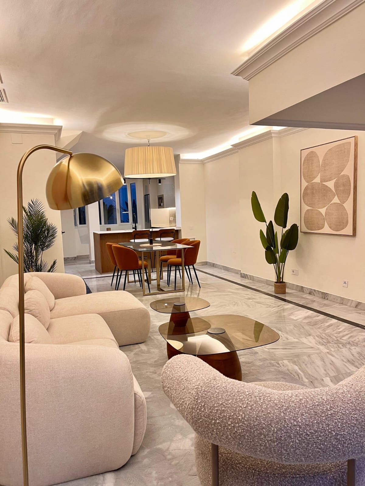 Sala de estar de Casa adosada en venta en Marbella con Terraza y Piscina comunitaria