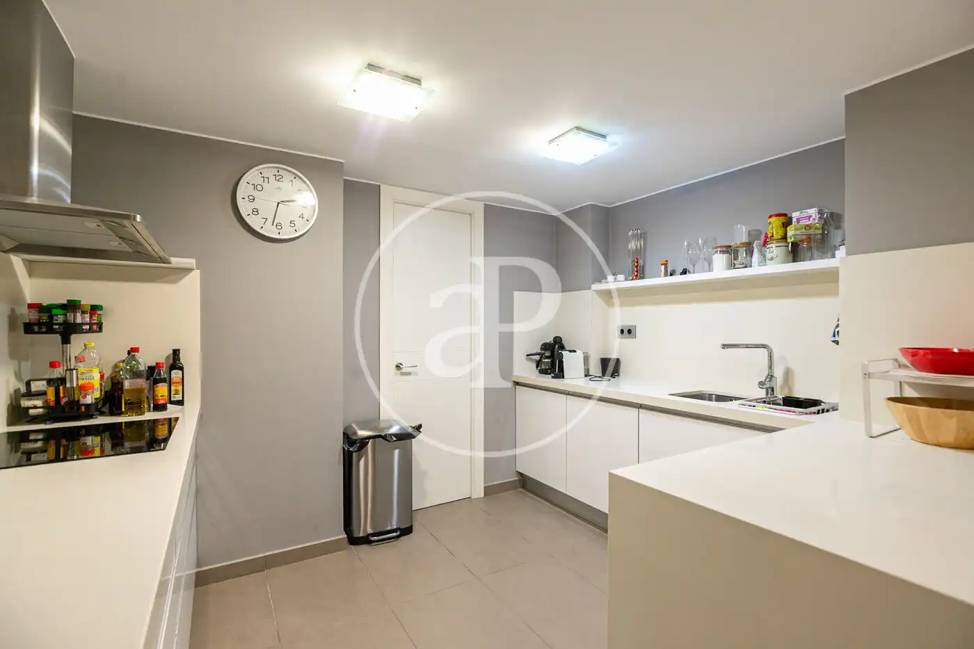 Kitchen of Flat for sale in Barcelona  with Air Conditioner, Heating and Terrace