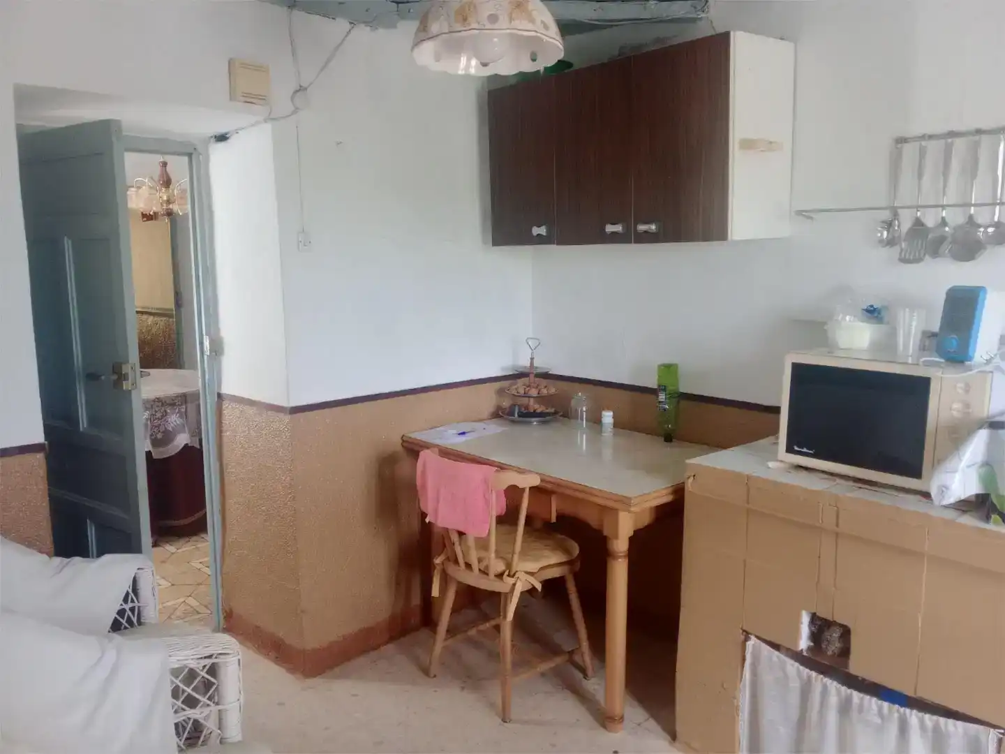 Cuina de Casa o xalet en venda en Quintanilla del Monte amb Jardí privat, Traster i Moblat