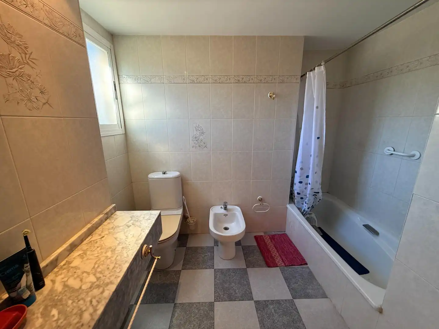 Baño de Casa o chalet en venta en Alicante / Alacant con Jardín privado y Piscina comunitaria