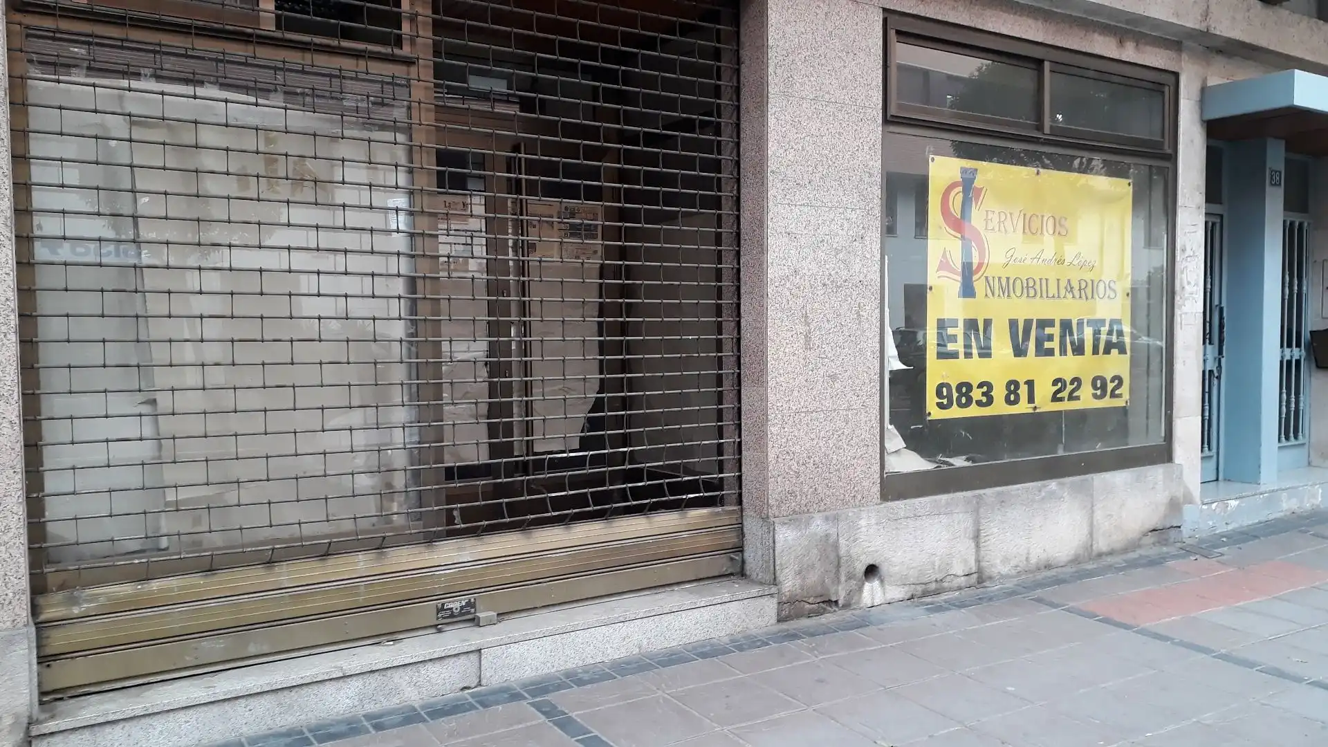 Local comercial en venda a Avenida de Lope de Vega, imagen 2