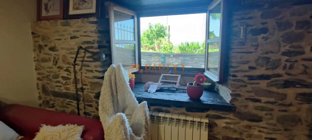 Dormitori de Finca rústica en venda en Valdoviño amb Calefacció, Jardí privat i Terrassa