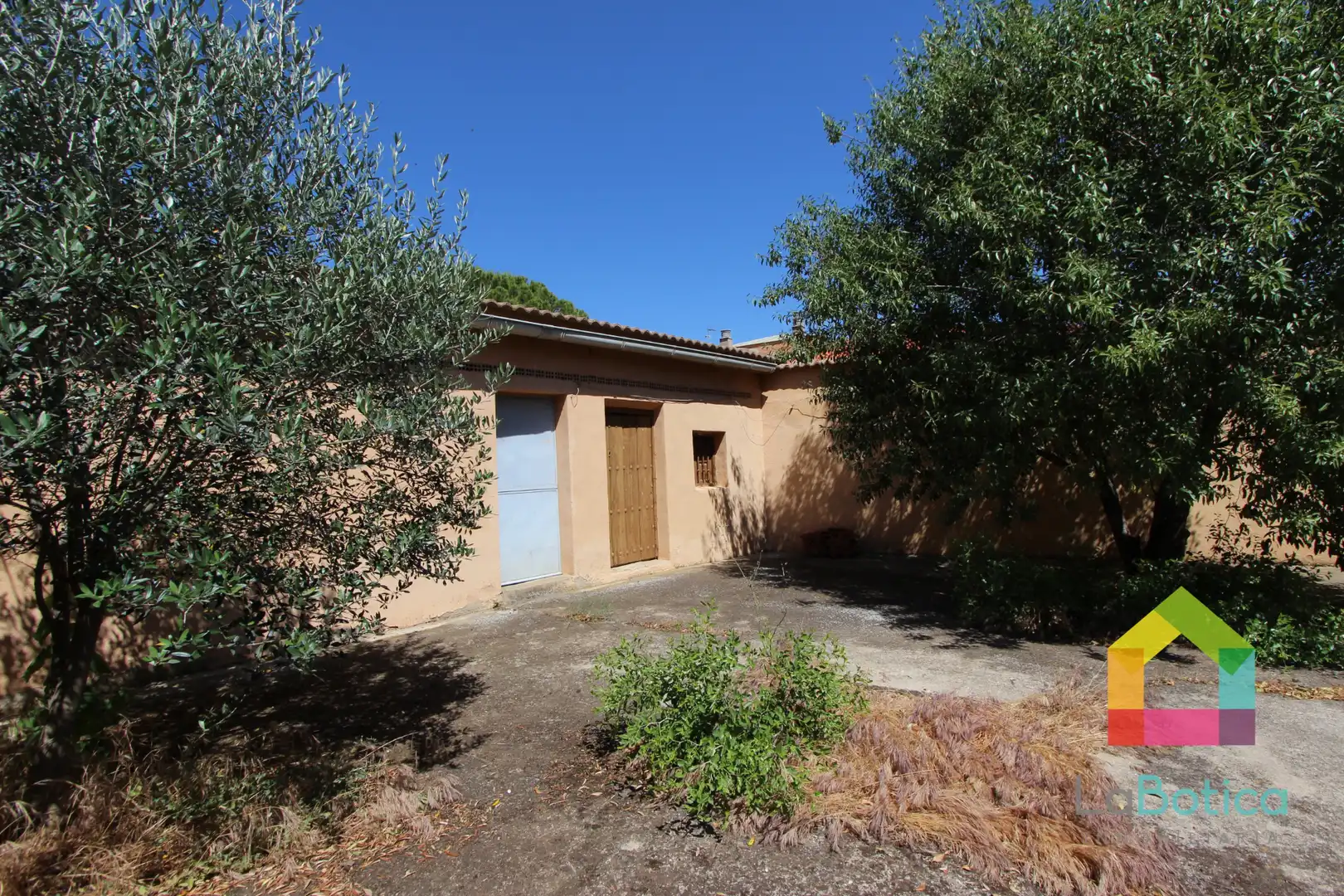 Exterior view of Detached homes for sale in San Martín de Montalbán  with Air Conditioner, Heating and Furnished