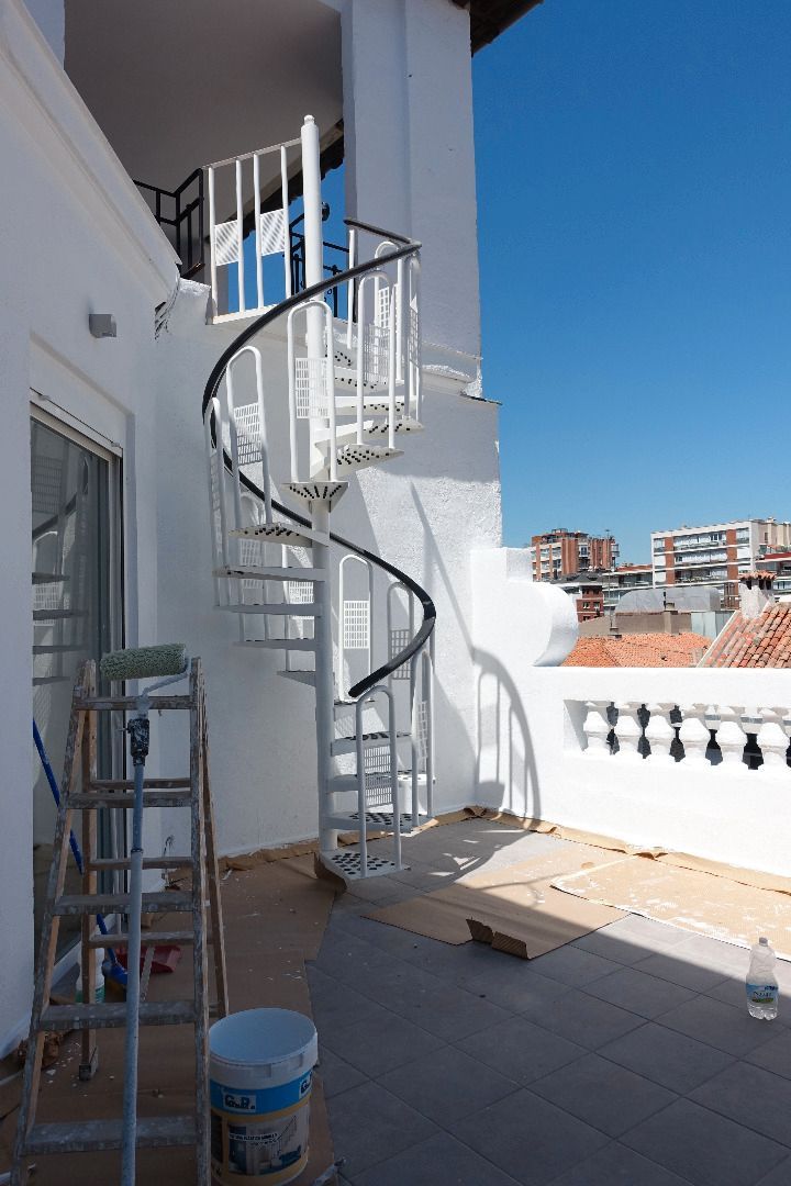 Exterior view of Attic to rent in  Madrid Capital  with Heating, Parquet flooring and Terrace