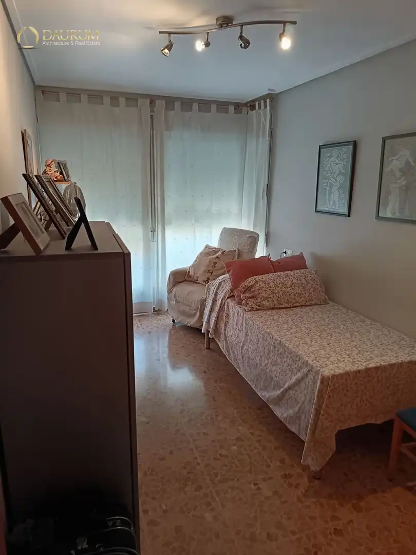 Bedroom of Duplexes for sale in Pobles de l'Oest