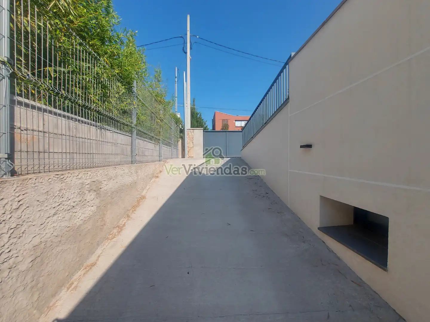Außenansicht von Haus oder Chalet zum Verkauf in Pallejà mit Klimaanlage, Heizung und Privatgarten