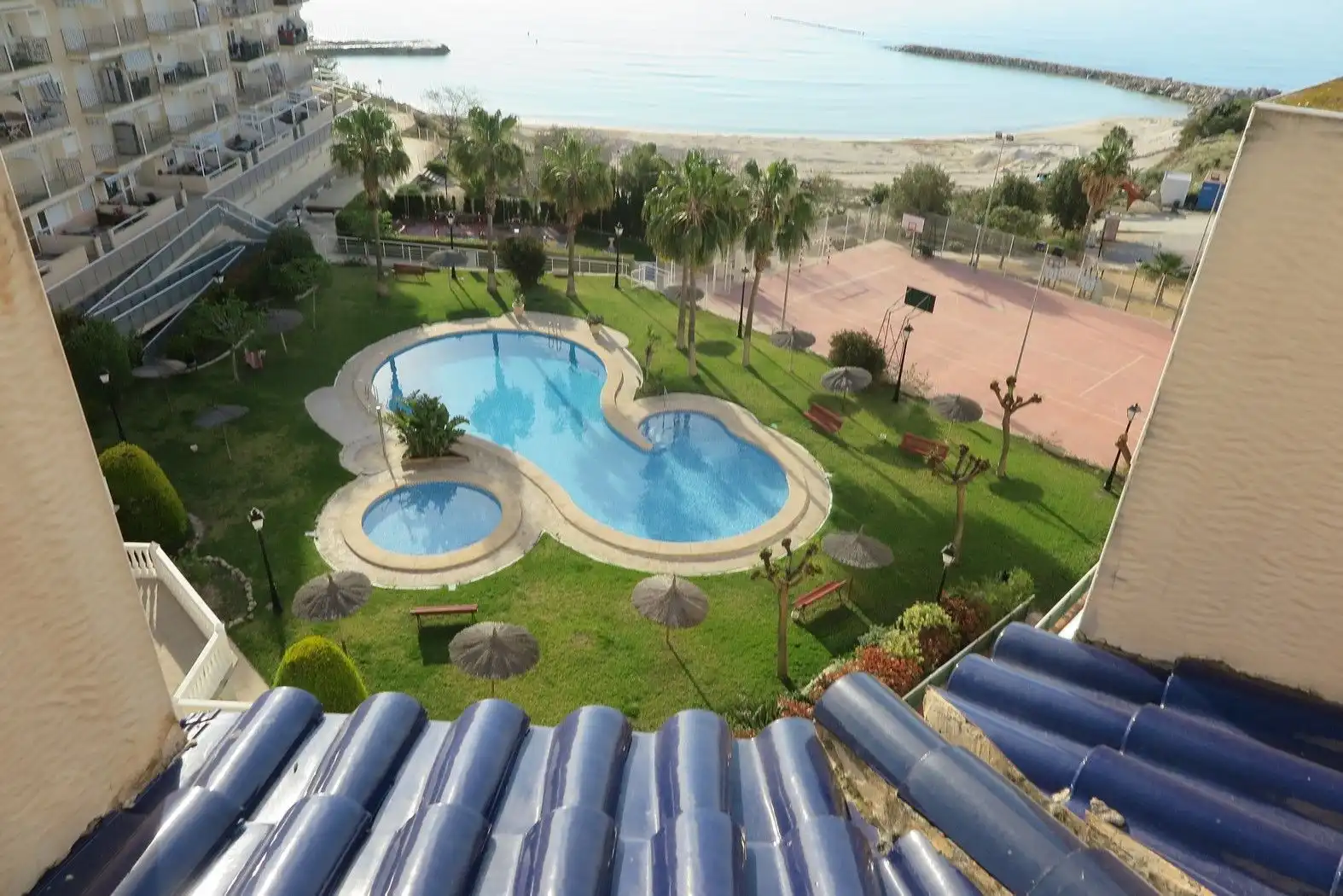 Piscina de Àtic en venda en El Campello amb Aire condicionat, Calefacció i Terrassa