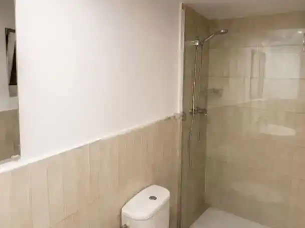 Bathroom of Flat for share in Torrero-La Paz