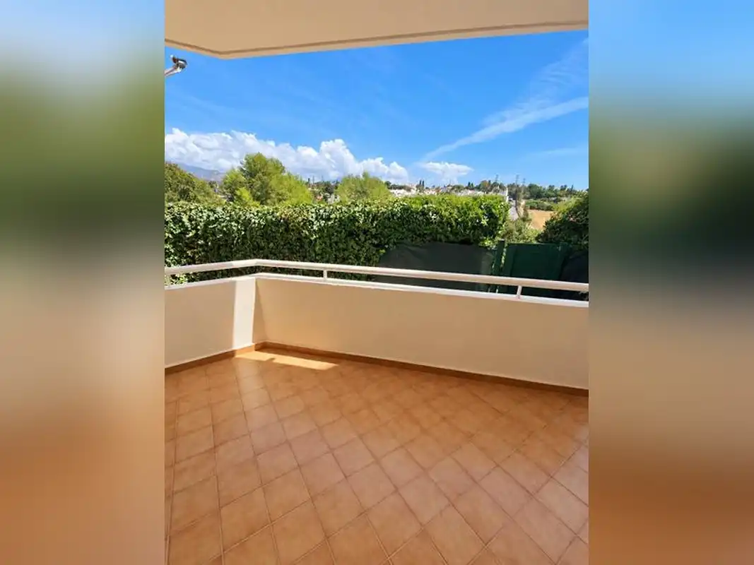 Flat with pool for sale in Selwo, imagen 19