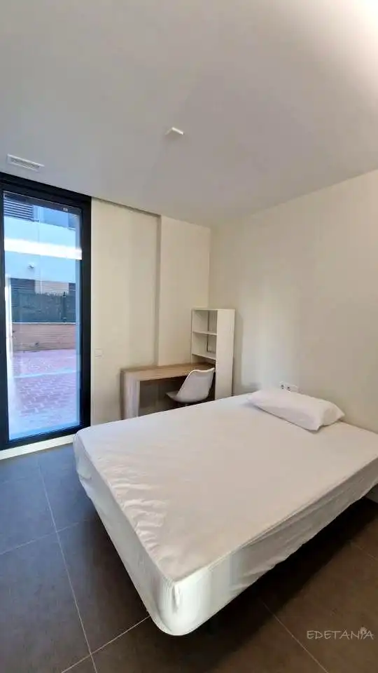 Dormitori de Planta baixa de lloguer en Vinalesa amb Aire condicionat i Moblat