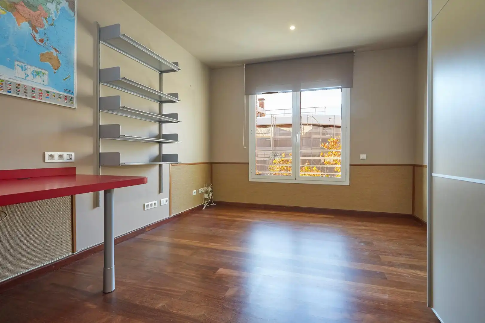Wohnung zur Miete in Barcelona mit Klimaanlage, Terrasse und Abstellraum