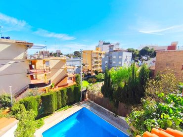 Villa con piscina in vendita a El Faro